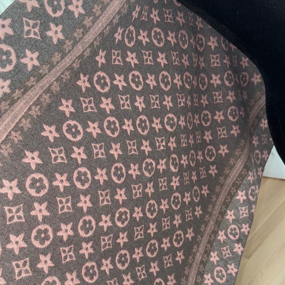 Pink And Gray Patterned Shawl - image 8